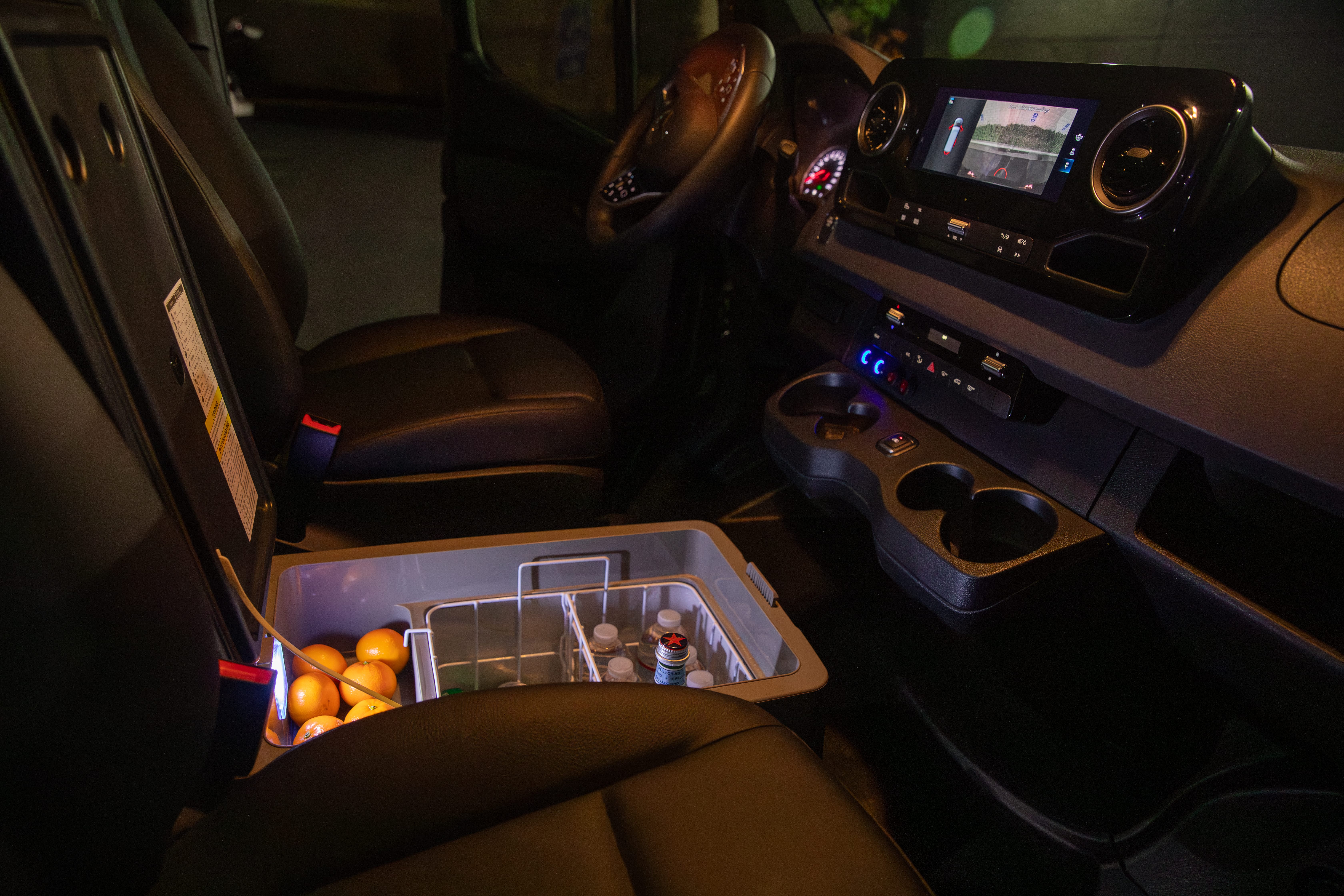 MERCEDEZ-BENZ SPRINTER 3500 AWD 14 PASSENGER Image 32